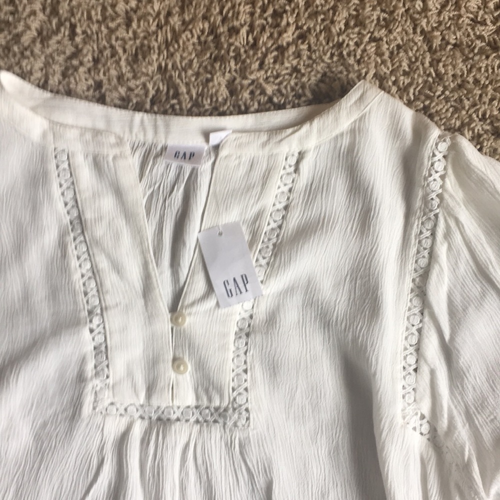 Gap Top - Picture 2 of 3